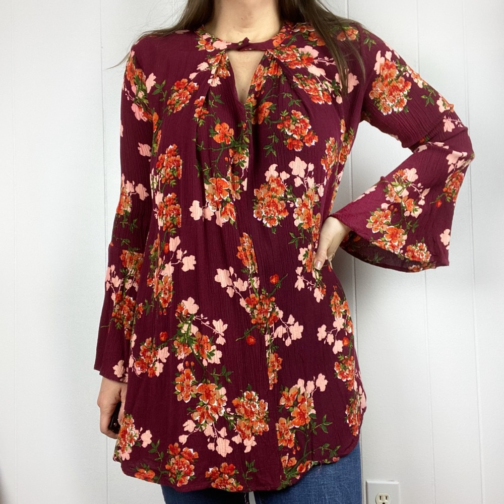 Umgee Floral Bell Sleeve Tunic Top S Small